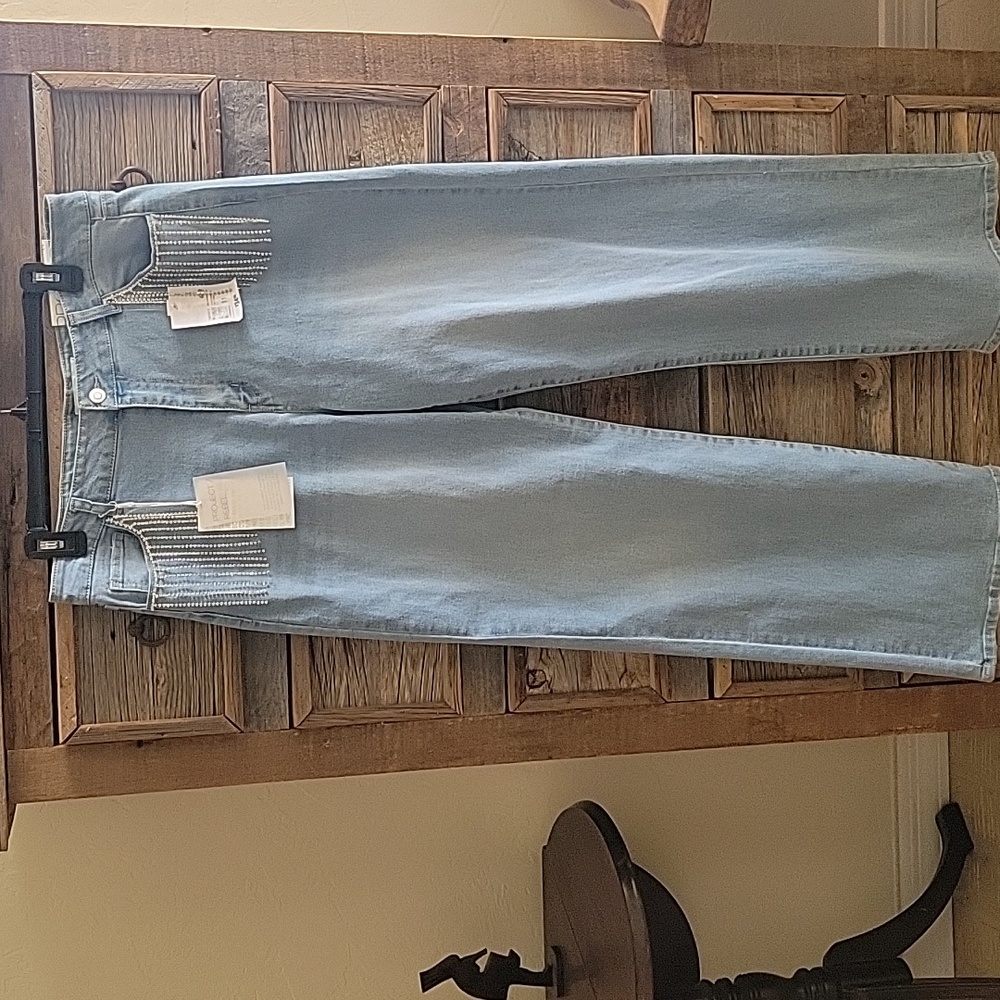 Forever 21 Project Rebel Rhinstone Dripped Pockets, Wide Leg Light Wash Jeans 11